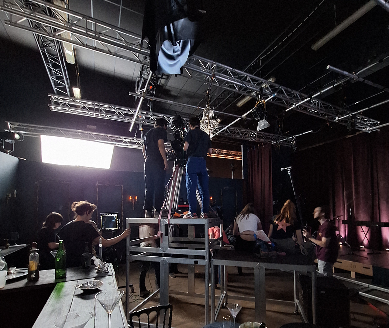 Illustration plateau pour formation Regie de fiction